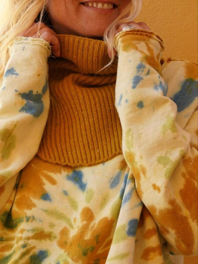 Col KOON 100% cachemire 6 fils couleur safran. Boutique Mademoiselle Louise - Melle Louise.