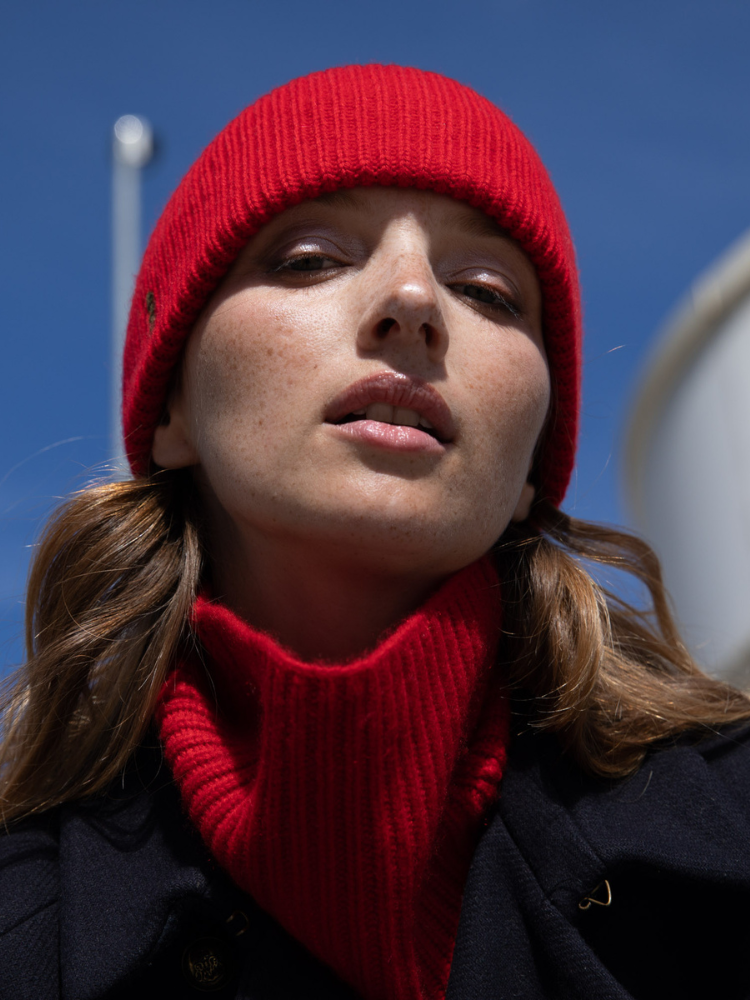 Col KOON 100% cachemire 6 fils couleur cerise. Boutique Mademoiselle Louise - Melle Louise.