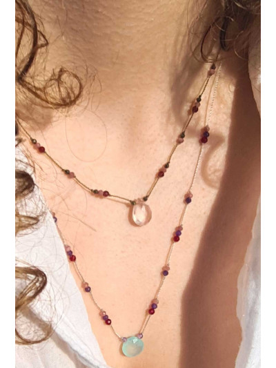 Collier DROP quartz rose Rakhi me. Collier ajustable orné d’une délicate goutte facettée de quartz rose. Mademoiselle Louise. 2