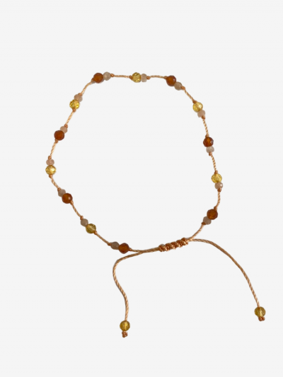 Bracelet Rakhi me singe IFA orange composées de différentes pierres : citrine et pierre de soleil. Melle Louise. 2