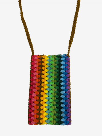 Petite pochette en crochet multicolore pour le téléphone et sa bandoulière réglable avec un noeud. Melle Louise.