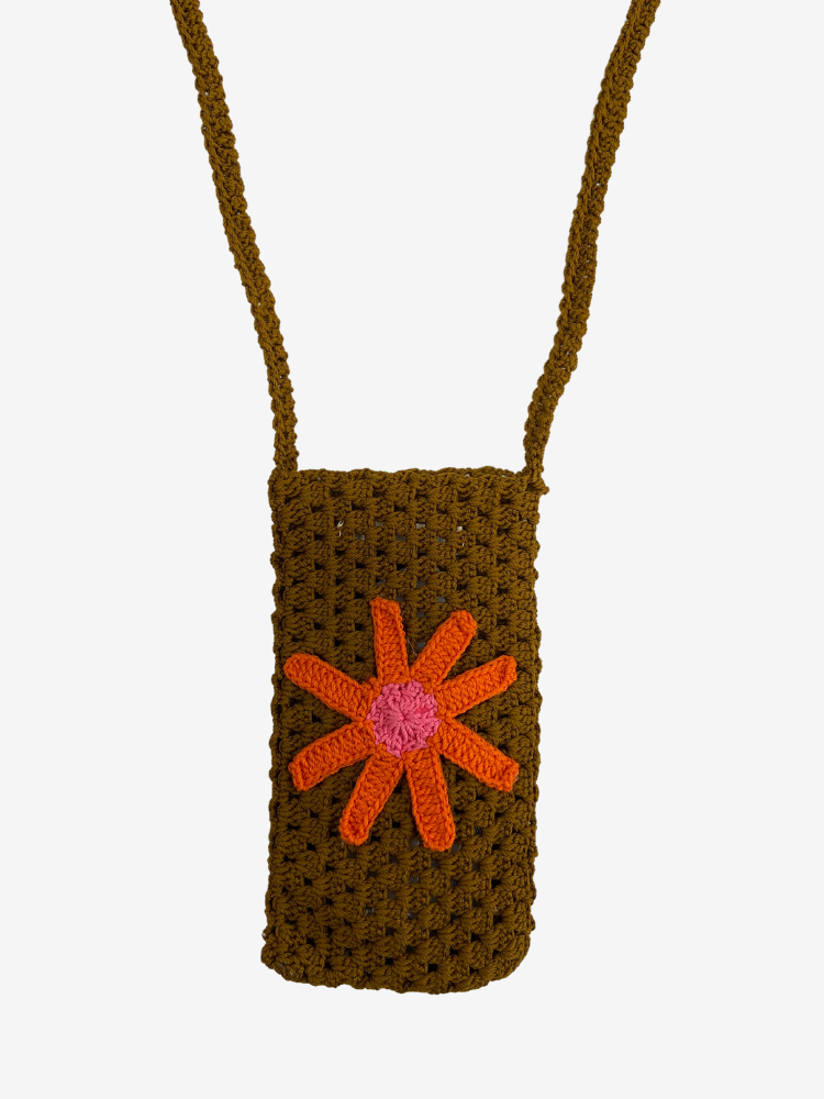 Petite pochette en crochet pour le téléphone ou autres petits accessoires Imprimé marguerite. Melle Louise.