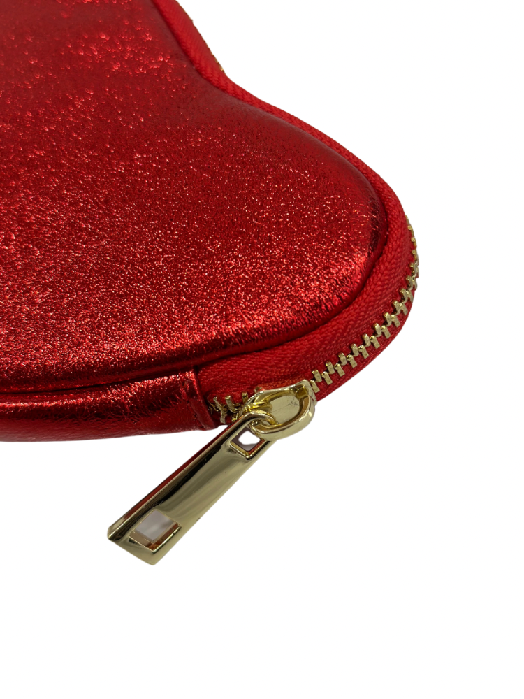 Porte monnaie en forme de coeur rouge avec finitions dorée. Boutique Mademoiselle Louise - Melle Louise.
