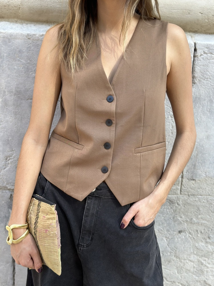 Gilet style tailleur couleur choco. Boutique Mademoiselle Louise.