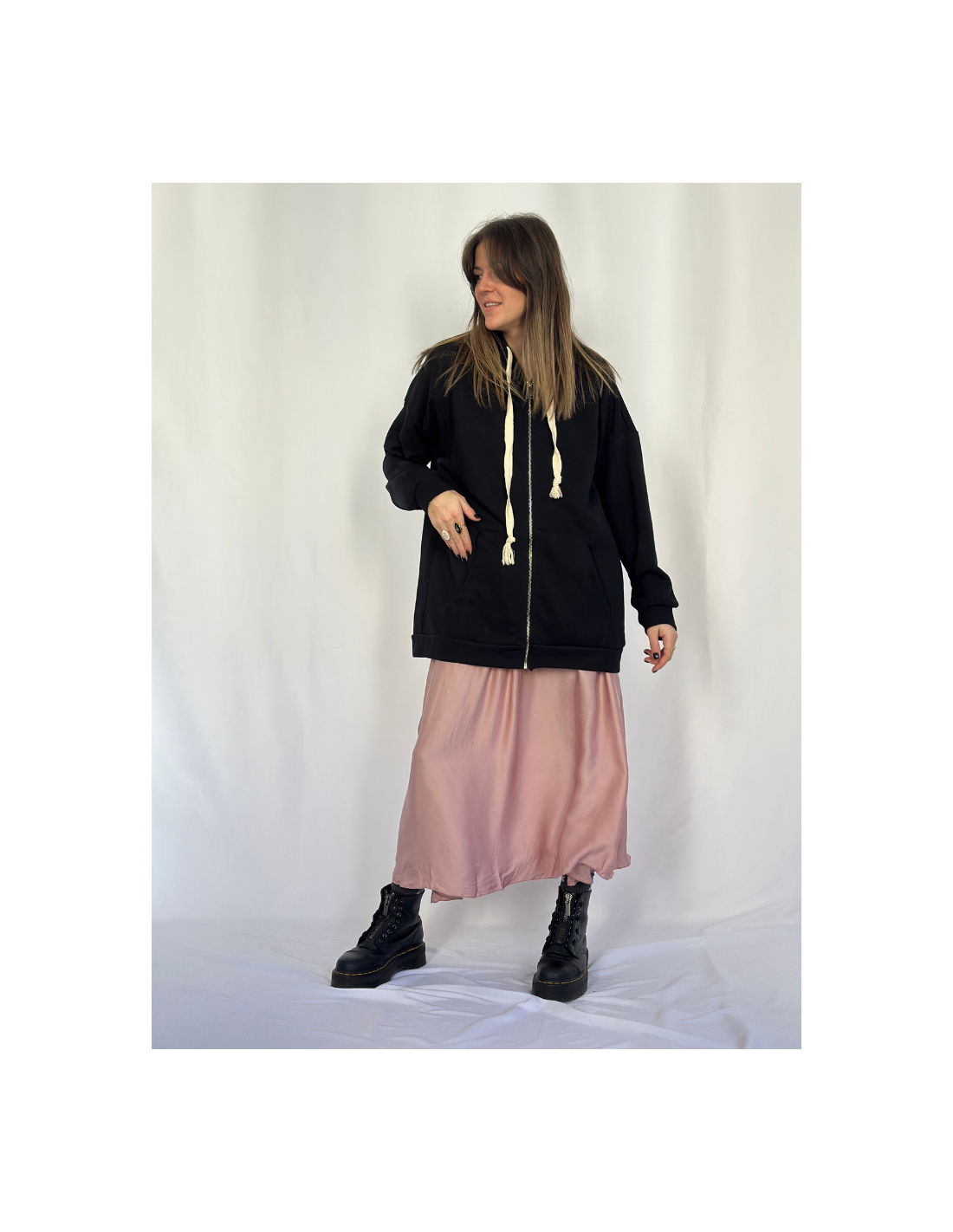 Jupe mi longue effet satin coupe droite rose poudr?� femme / Boutique Mademoiselle Louise