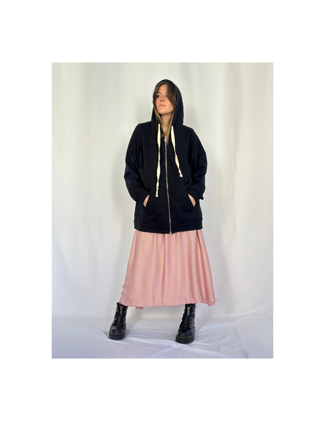 Jupe mi longue effet satin coupe droite rose poudr?� femme / Boutique Mademoiselle Louise