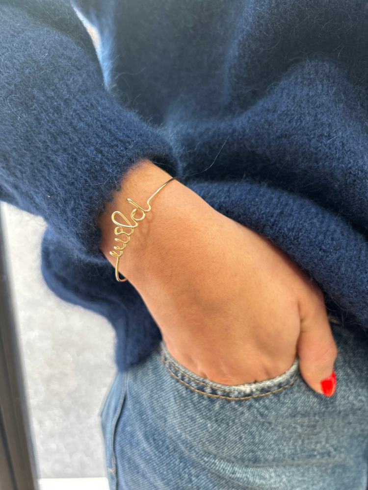 Bracelet écriture wild plaqué or. Fabrication artisanat français. Boutique Mademoiselle Louise - Melle Louise.