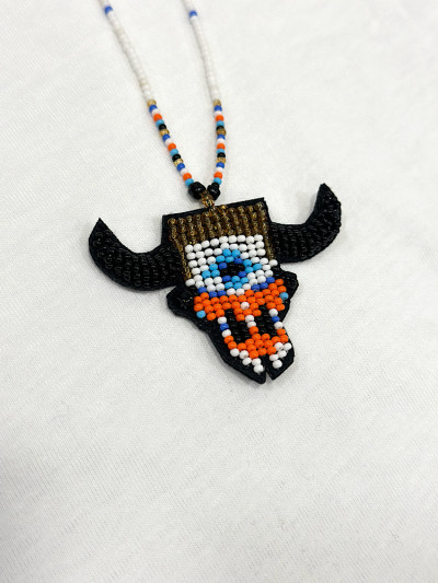 Collier en perles têt de buffle style boho & chic. Mademoiselle Louise.