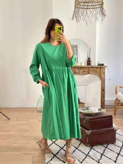 Robe ample fluide vert femme col rond. Mademoiselle Louise.