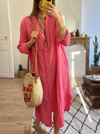 Sac en paille rond brodé La vie est belle. Sac en paille rond doublé à l'intérieur. Mademoiselle Louise.