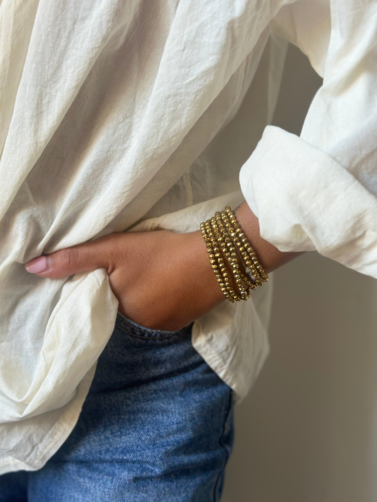 Bracelet multi tours en perles de cristal facettés or. Boutique Mademoiselle Louise - Melle Louise.