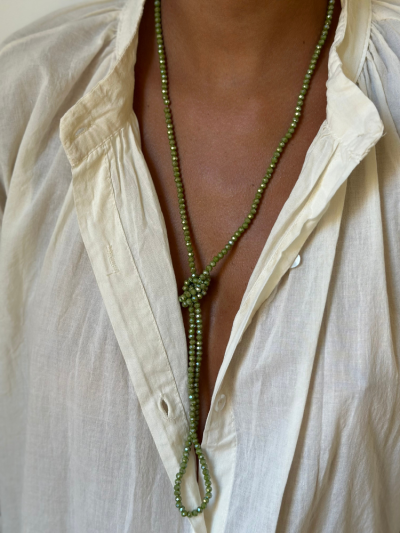 Bracelet multi tours en perles de cristal facettés vert amande. Boutique Mademoiselle Louise - Melle Louise.