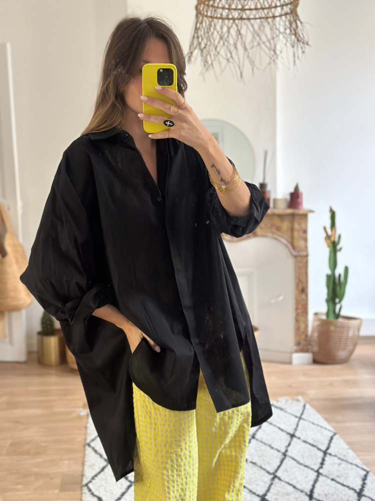 Chemise longue noir oversize femme. Chemise noir longue. Mademoiselle Louise.