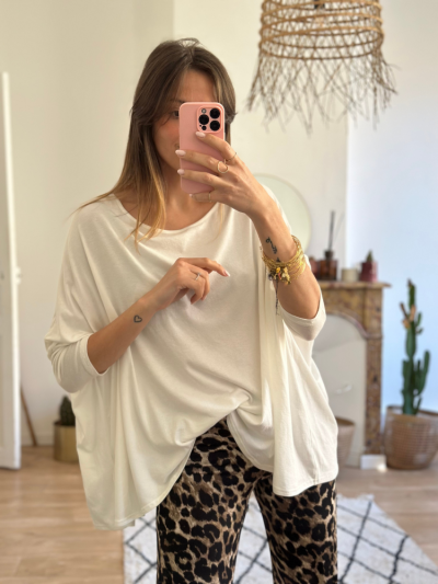 T-shirt manches 3/4 coupe oversize col rond. T-shirt oversize blanc. Mademoiselle Louise.
