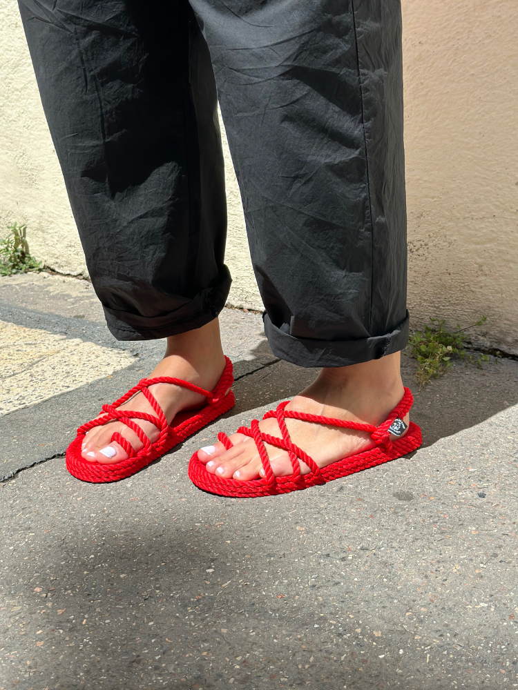 Sandales Nomadic TOE JOE rouge. Sandales corde femme Nomadic. Mademoiselle Louise.