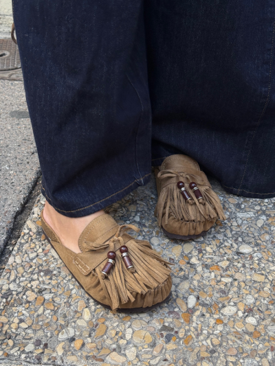 Mules AKA à franges camel