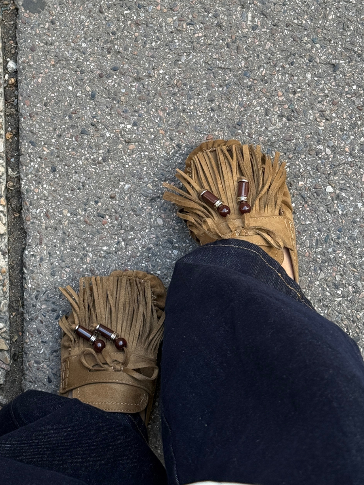 Mules AKA à franges camel