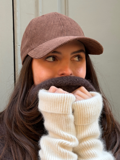 Casquette KIA velours choco 2