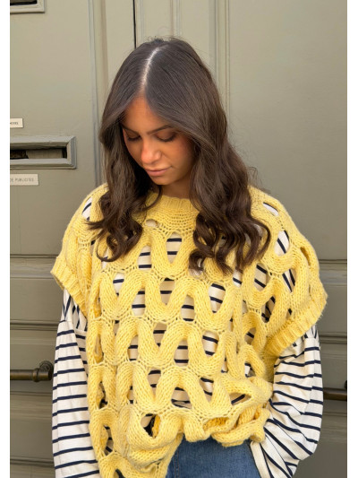 Pull CASSIE sans manches jaune