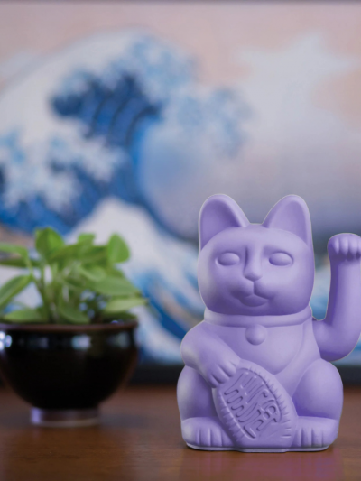 Chat chanceux lilas