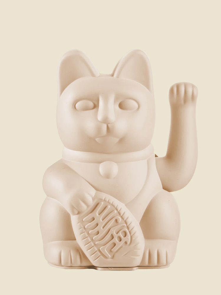 Chat chanceux ocre