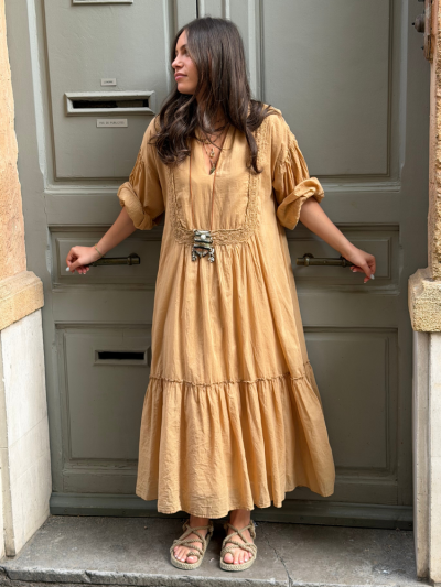 Robes HADES camel 2