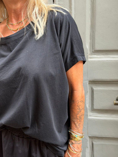 T-shirt NINE noir 2