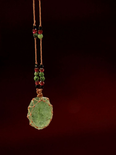 Petit talisman QUARTZ framboise vert
