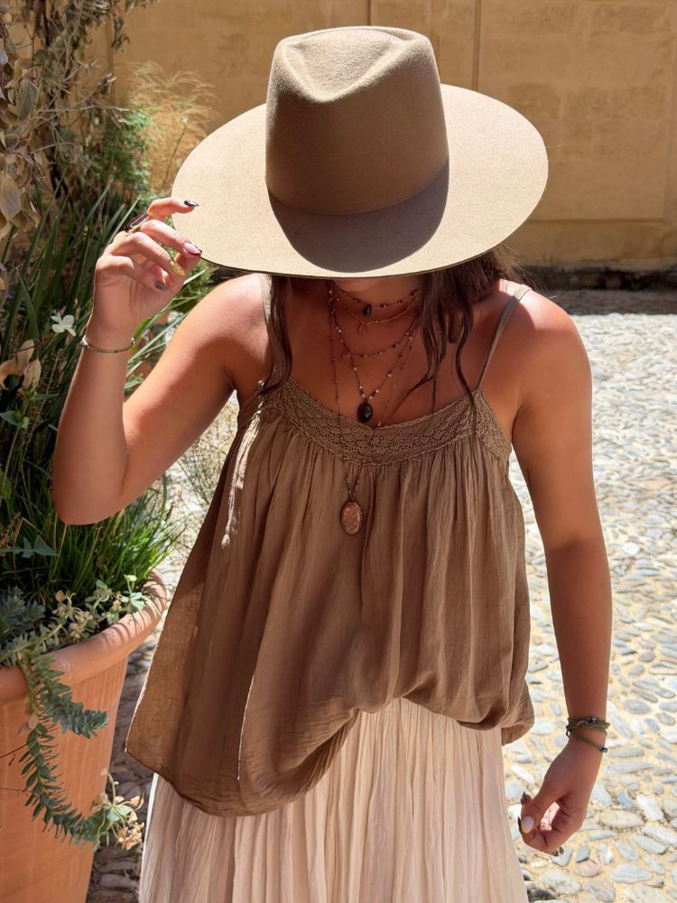 Top MYA beige