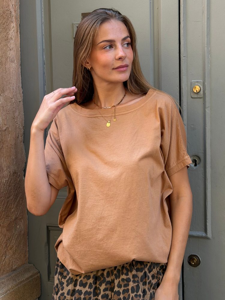 T-shirt NINE camel