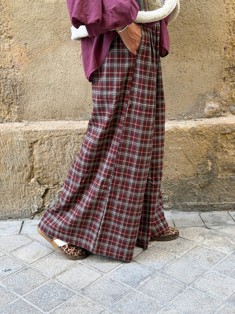 Pantalon NIKI à carreaux bordeaux