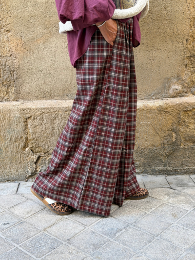 Pantalon NIKI à carreaux bordeaux