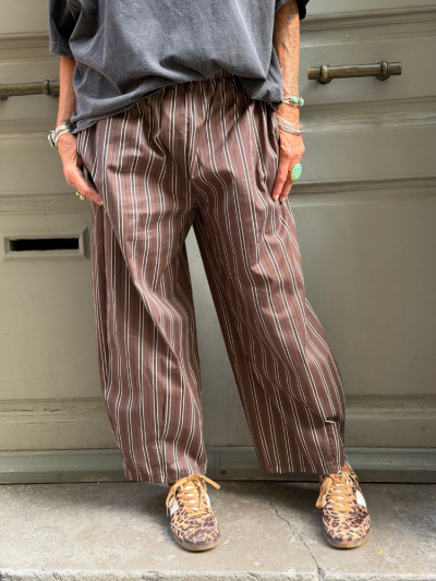 Pantalon JESSY choco rayé blanc
