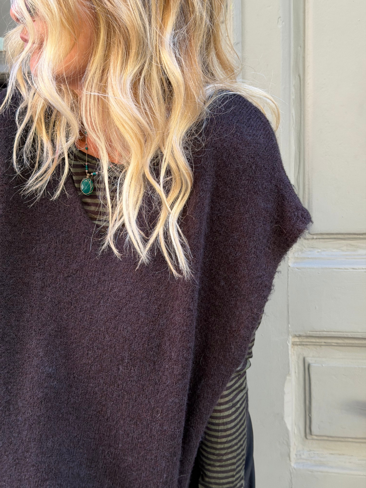 Pull DINA sans manches choco