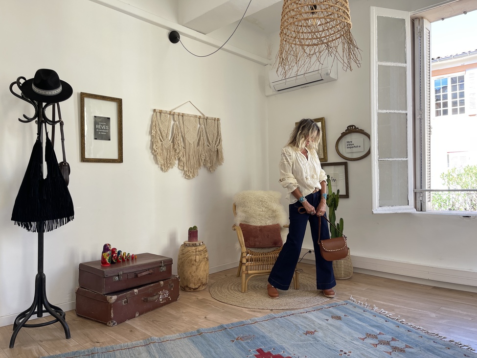 Mademoiselle Louise, Boutique de prêtàporter féminin Boho chic et rock
